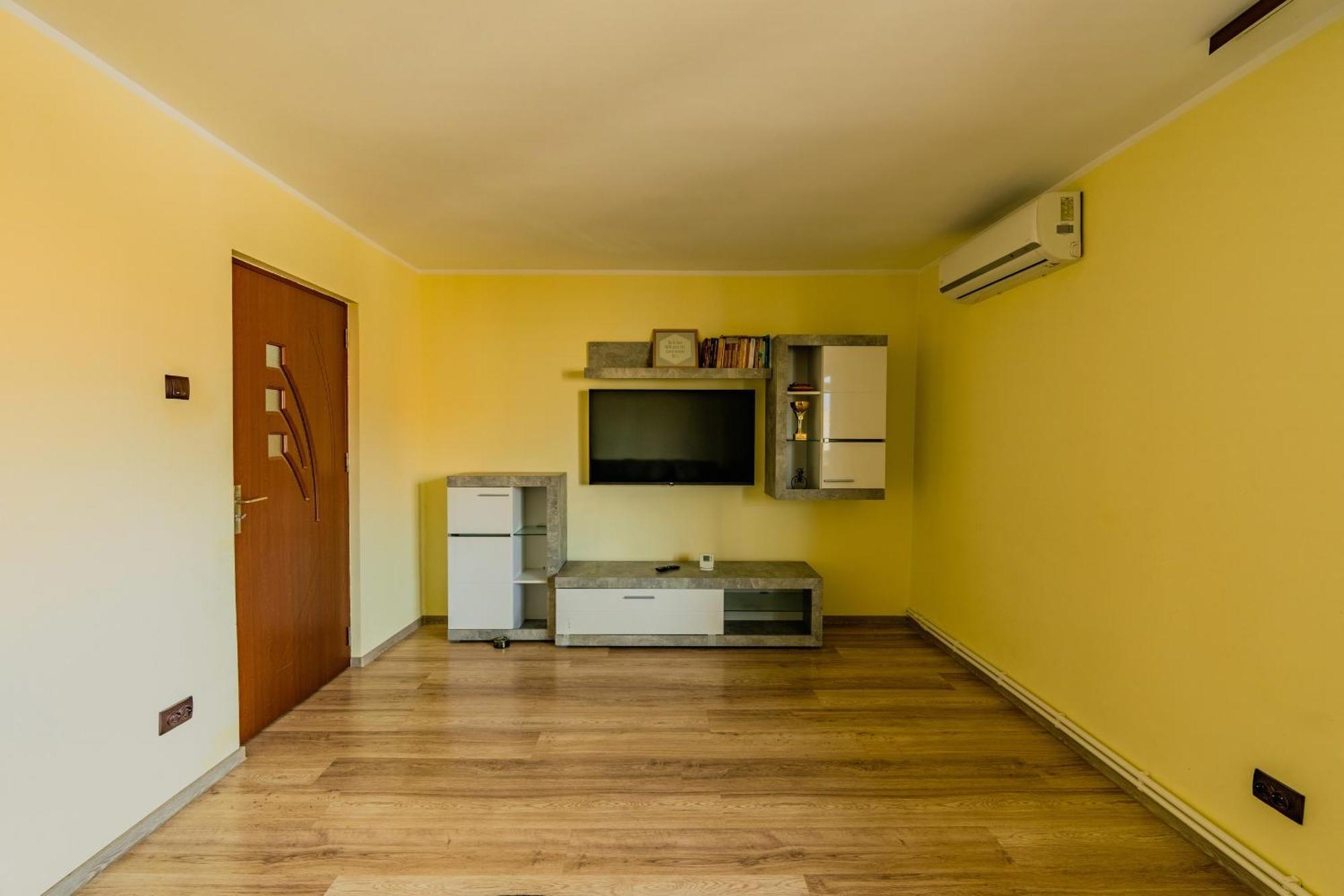 M Apartment Aproape De Plaja Mangalia Bagian luar foto